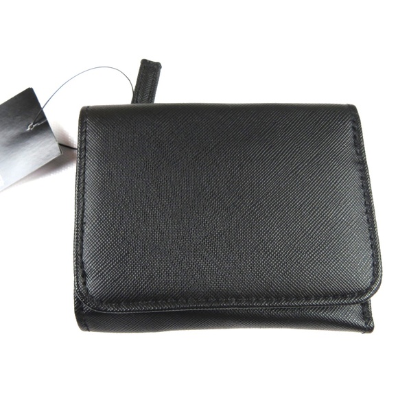 NWT- WILSONS LEATHER Black Saffiano leather trifold wallet Model Anna L13508-01 - Picture 1 of 4